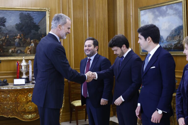 Nacho Corredor recibido en audiencia por Felipe VI junto a los principales accionistas de Agenda Pública.